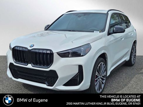 New 2026 BMW X1 xDrive28i w/ Technology Package AWD/4WD image 7