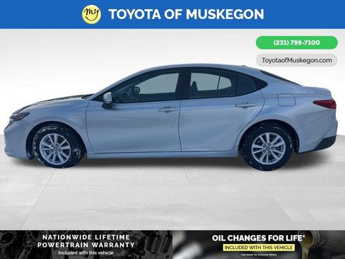 New 2026 Toyota Camry LE image 4