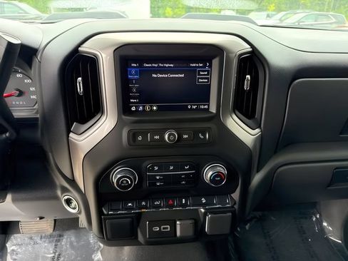 Used 2025 Chevrolet Silverado 1500 Custom Trail Boss AWD/4WD image 23