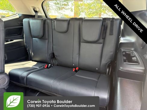 Used 2024 Subaru Ascent Touring AWD/4WD image 23