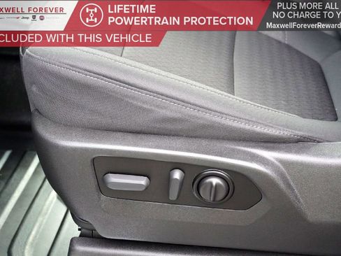 Used 2022 GMC Sierra 2500 SLE w/ SLE Convenience Package image 23