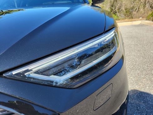 Used 2021 Audi A8 L 3.0T w/ Executive Plus Package image 9