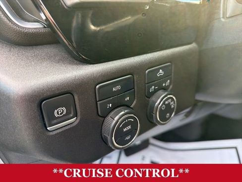 Used 2022 Chevrolet Silverado 1500 LT image 9