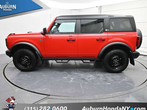 Used 2023 Ford Bronco Black Diamond image 15