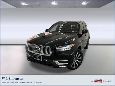 Used 2025 Volvo XC90 B6 Plus image 1