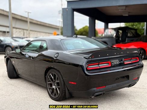 Used 2019 Dodge Challenger R/T Scat Pack w/ Driver Convenience Group RWD image 5