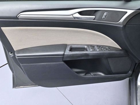 Used 2020 Ford Fusion S FWD image 10