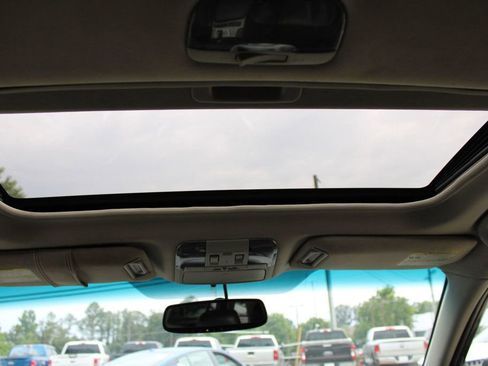 Used 2013 Subaru Outback 2.5i Limited w/ Moonroof Pkg AWD/4WD image 24