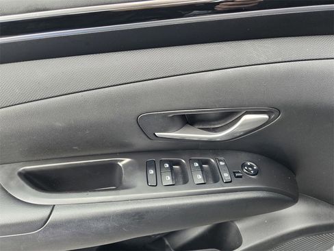 Used 2022 Hyundai Tucson SEL image 18