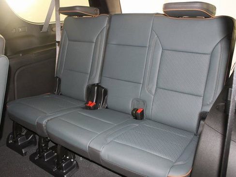 New 2026 GMC Yukon XL AT4 w/ AT4 Premium Plus Package image 25