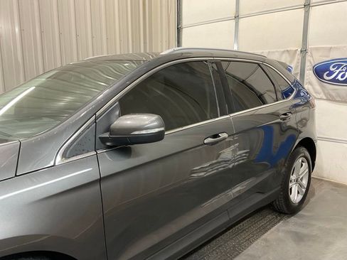 Used 2020 Ford Edge SEL w/ Convenience Package image 5