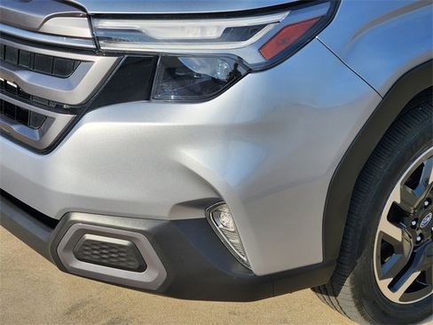 Certified 2025 Subaru Forester Limited image 9