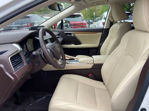 Certified 2020 Lexus RX 350L Premium w/ Premium Package AWD/4WD image 25