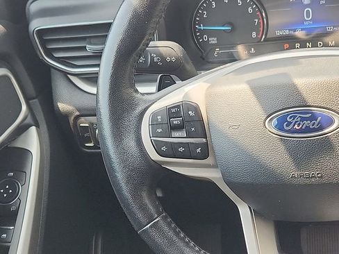 Used 2020 Ford Explorer XLT w/ Equipment Group 202A AWD/4WD image 15