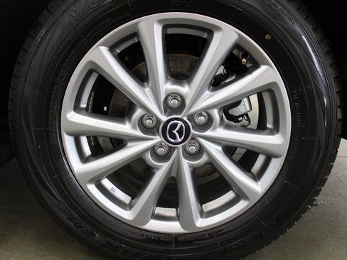 Used 2025 MAZDA CX-5 AWD 2.5 S w/ Preferred Package image 8