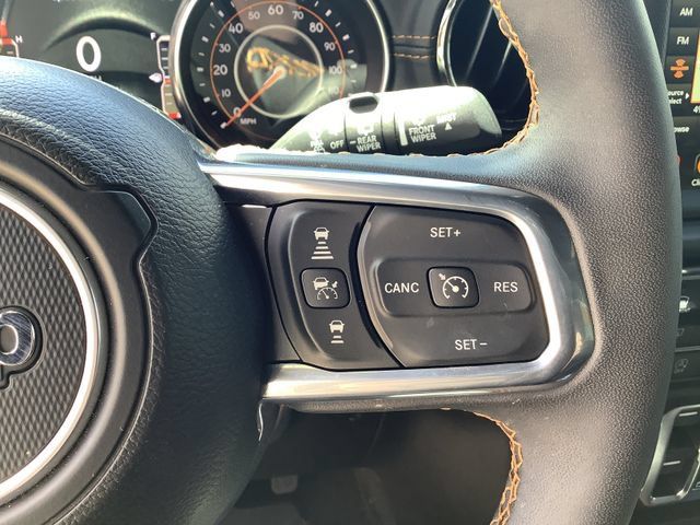 Used 2023 Jeep Wrangler Unlimited Sahara AWD/4WD image 12