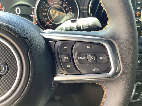 Used 2023 Jeep Wrangler Unlimited Sahara AWD/4WD image 12