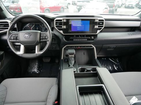 Used 2025 Toyota Tundra SR5 AWD/4WD image 14