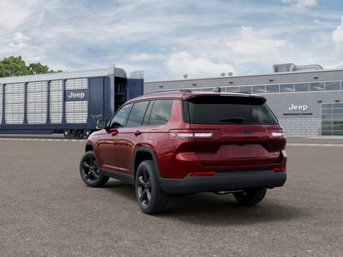 New 2025 Jeep Grand Cherokee L Limited w/ Black Appearance Package AWD/4WD image 3