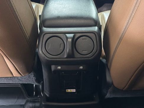 Used 2021 Jeep Wrangler Unlimited Sahara w/ Cold Weather Group AWD/4WD image 18