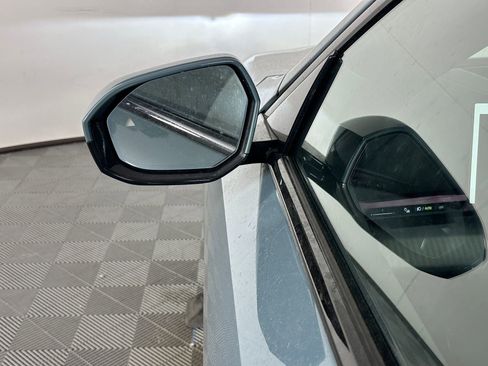 Used 2026 BMW 530i w/ M Sport Package image 20