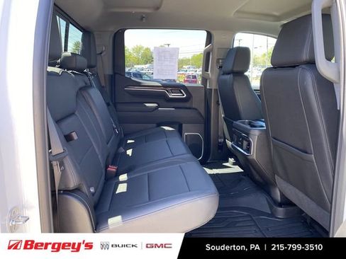 Used 2025 GMC Sierra 1500 Elevation w/ Elevation Premium Package AWD/4WD image 31