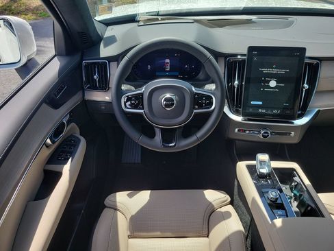 New 2026 Volvo XC90 B6 Ultra w/ Lounge Package AWD/4WD image 7