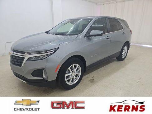 Used 2024 Chevrolet Equinox LT w/ LPO, Floor Liner Package FWD image 1