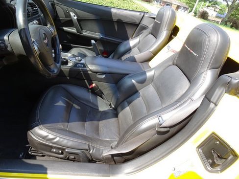 Used 2011 Chevrolet Corvette Grand Sport w/ Preferred Equipment Group image 13