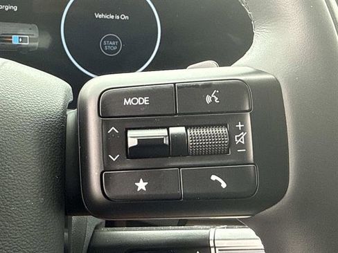 Used 2025 Hyundai Santa Fe Calligraphy AWD/4WD image 23