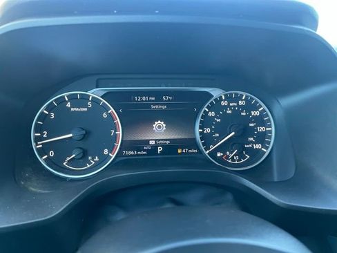 Used 2022 Nissan Rogue SV image 22