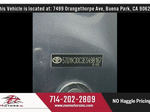 Used 2014 Toyota Sienna XLE image 70