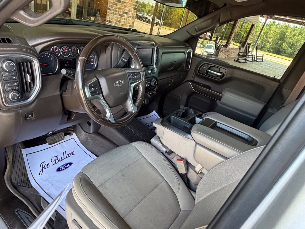 Used 2022 Chevrolet Silverado 1500 RST w/ Z71 Off-Road Package AWD/4WD image 5