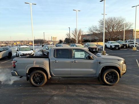 New 2026 Nissan Frontier SV image 2