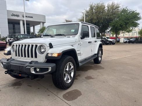 Used 2018 Jeep Wrangler Unlimited Sahara image 1