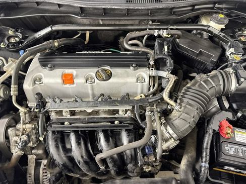 Used 2011 Honda Accord EX-L image 37