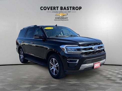 Used 2024 Ford Expedition Limited image 7