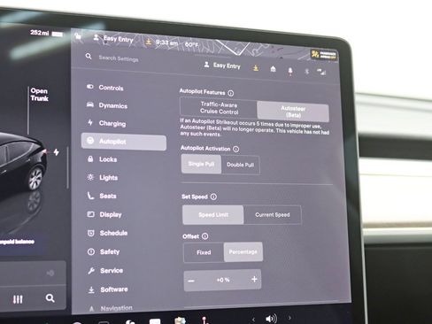 Used 2024 Tesla Model Y Long Range image 23