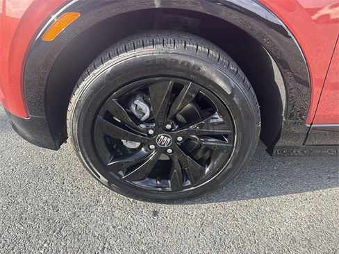 Used 2024 Buick Encore GX Sport Touring image 10