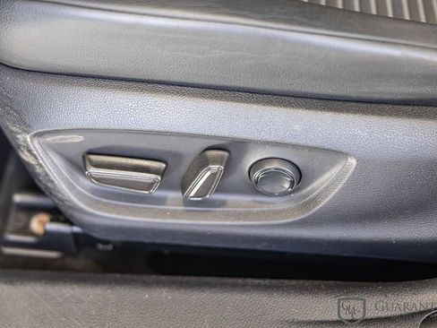 Used 2018 Toyota Camry SE w/ Audio Package image 22