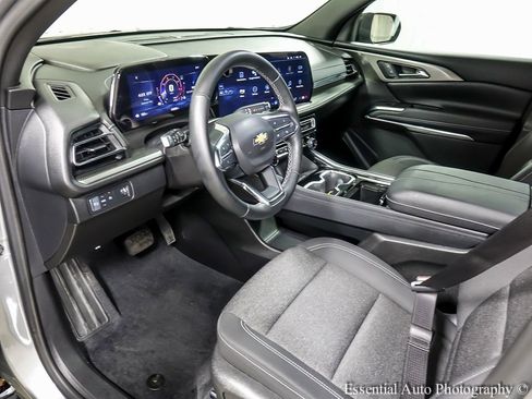 Used 2024 Chevrolet Traverse LT w/ LPO, Floor Liner Package image 10