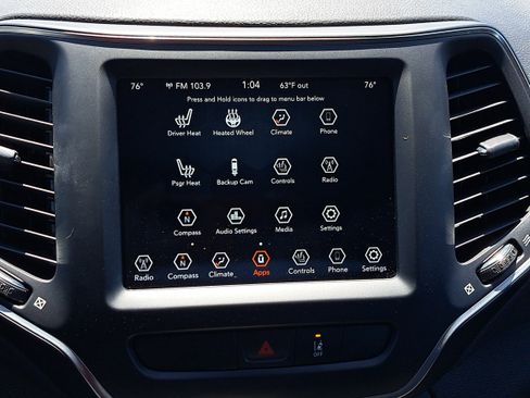 Used 2022 Jeep Cherokee Latitude Lux w/ Sun & Sound Group FWD image 20