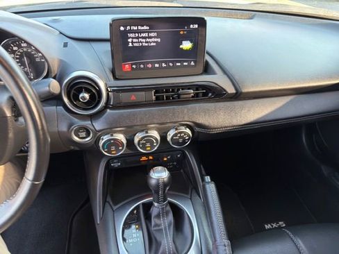 Used 2023 MAZDA MX-5 Miata Grand Touring image 2