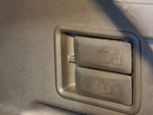 Used 2022 Chevrolet Equinox RS image 16