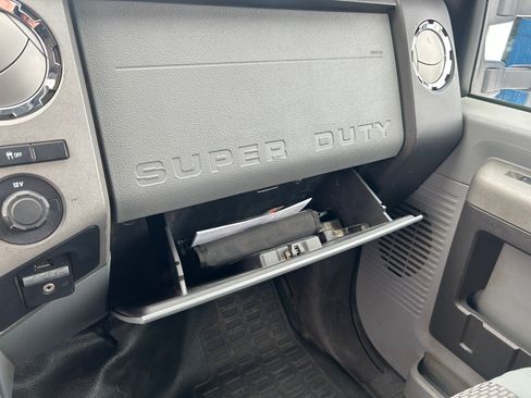 Used 2011 Ford F250 XLT w/ XLT Interior Pkg image 28