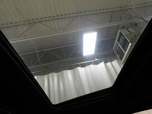 Used 2022 Jeep Grand Cherokee L Laredo image 15