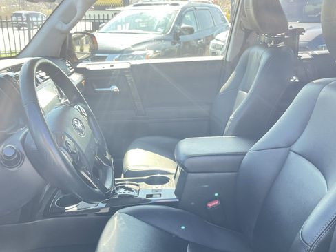 Certified 2023 Toyota 4Runner 40th Anniversary SE w/ Wilderness Package (TMS) image 5