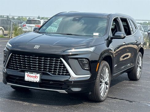 New 2026 Buick Enclave Avenir w/ Super Cruise Package image 4