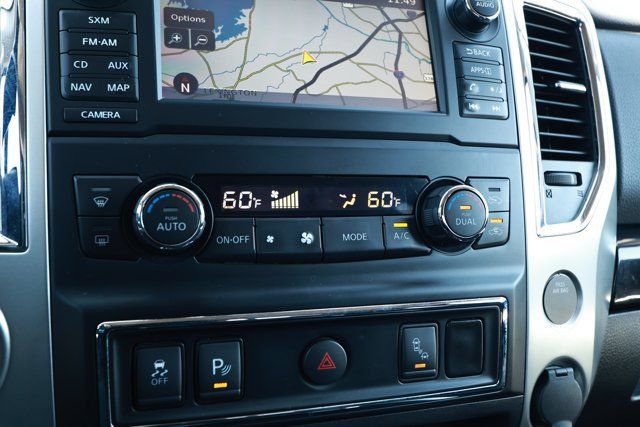 Used 2018 Nissan Titan SV w/ SV Convenience Package AWD/4WD image 18