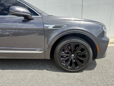 Certified 2021 Bentley Bentayga image 6